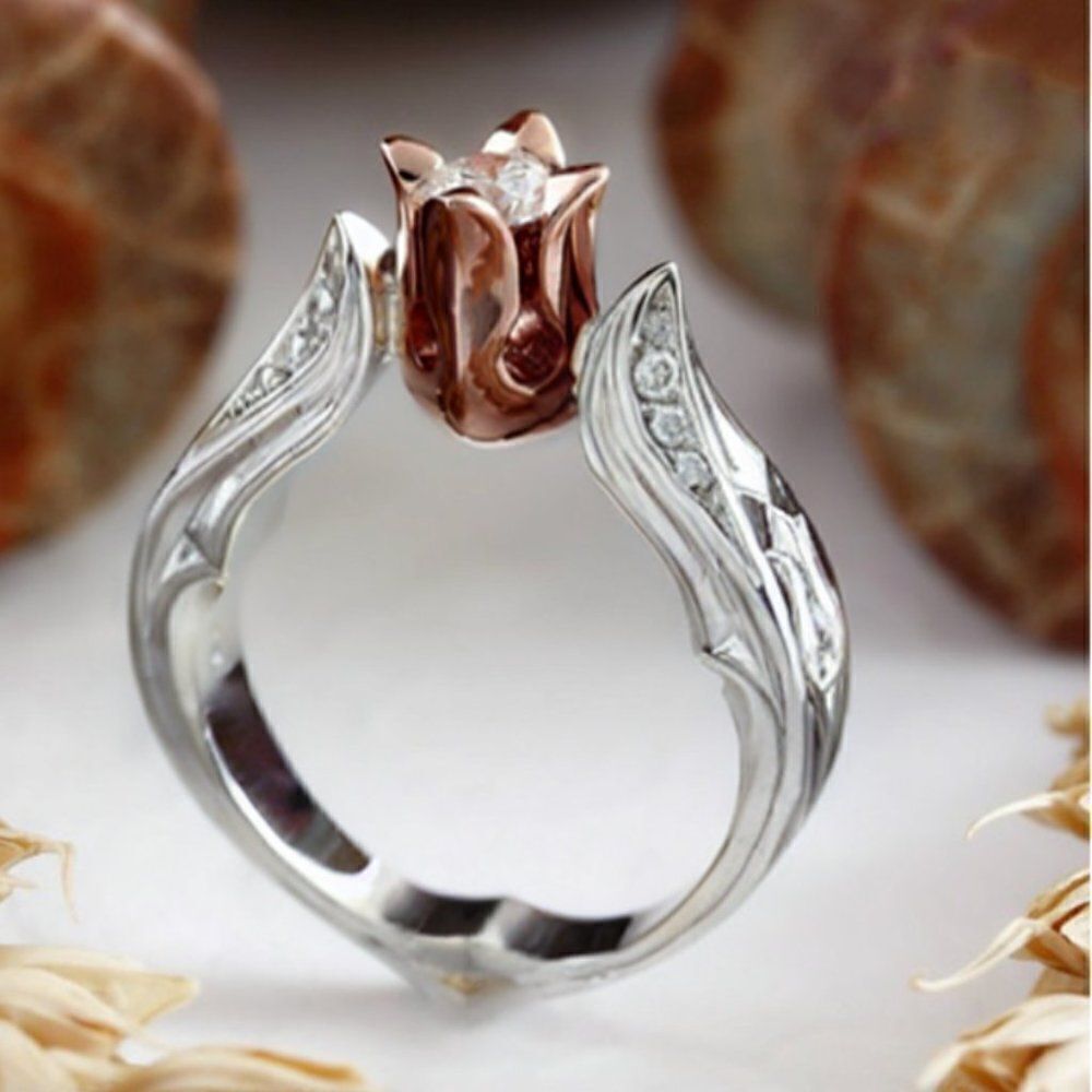 Fashion Ring Dark Rose Gold-Plated Rose Petals in Platinum-Plated Setting Size 8